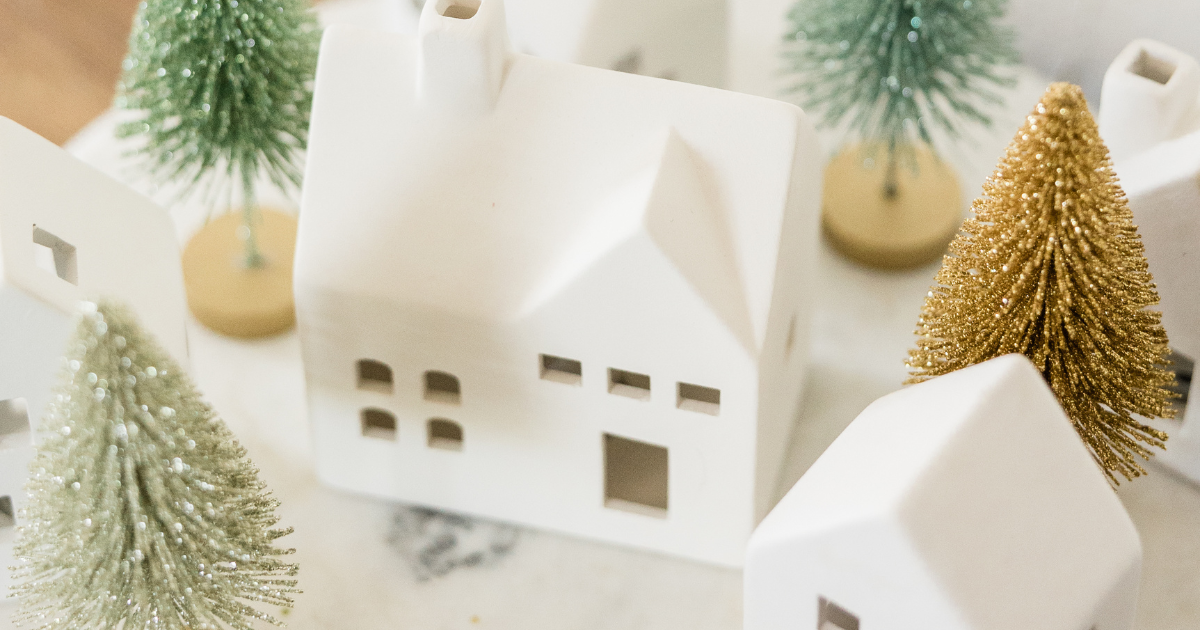 Organizing Holiday Decor